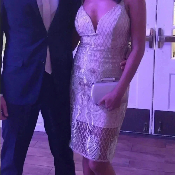 Embroidered Midi Dress - Picture 5 of 5